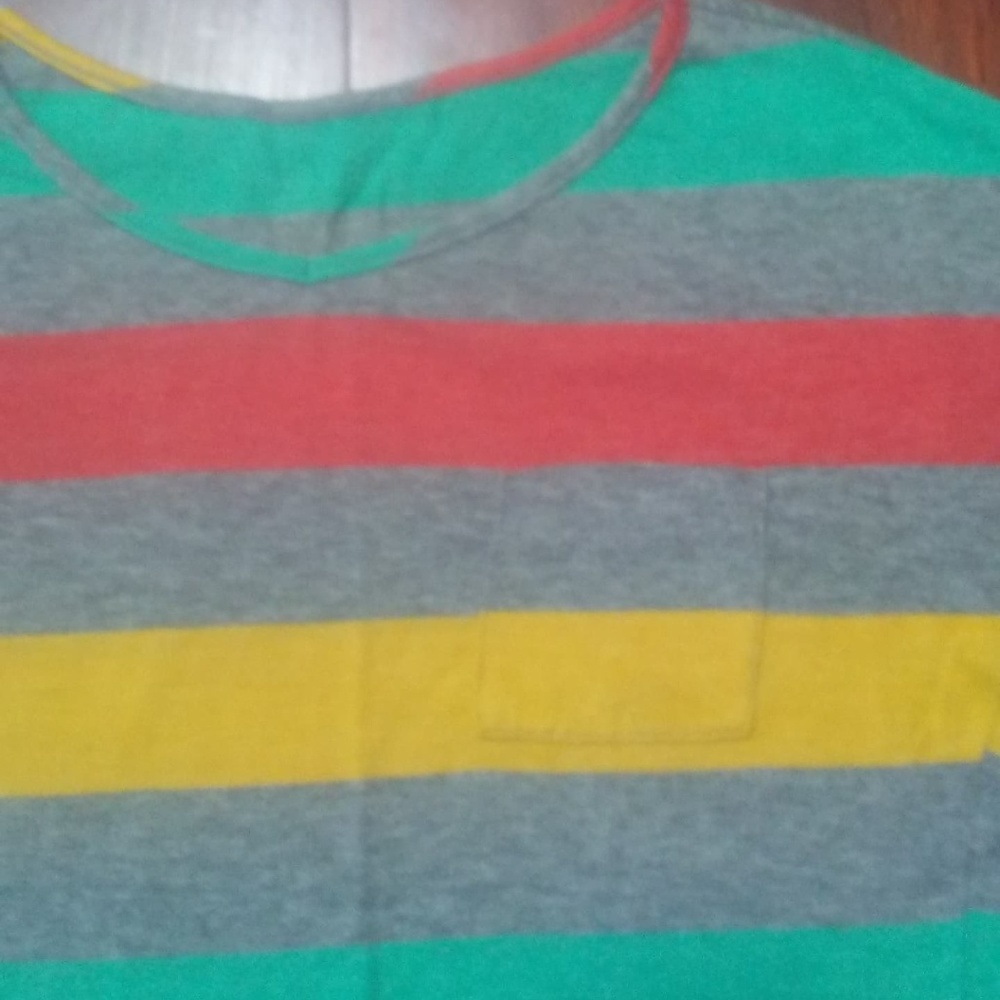 Striped Crop Top - Picture 2 of 2